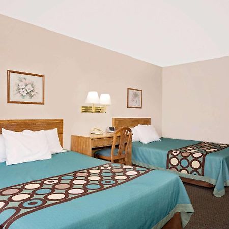Super 8 By Wyndham Long Prairie Motel Luaran gambar