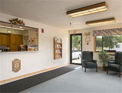 Super 8 By Wyndham Long Prairie Motel Dalaman gambar